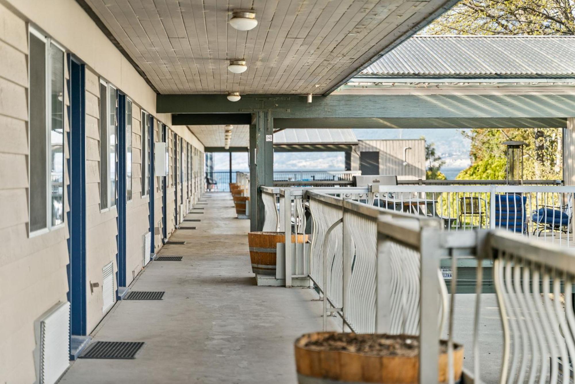 Okanagan Lakefront Resort Penticton Eksteriør billede