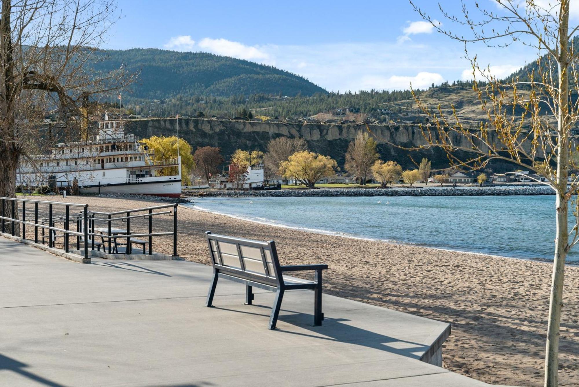 Okanagan Lakefront Resort Penticton Eksteriør billede